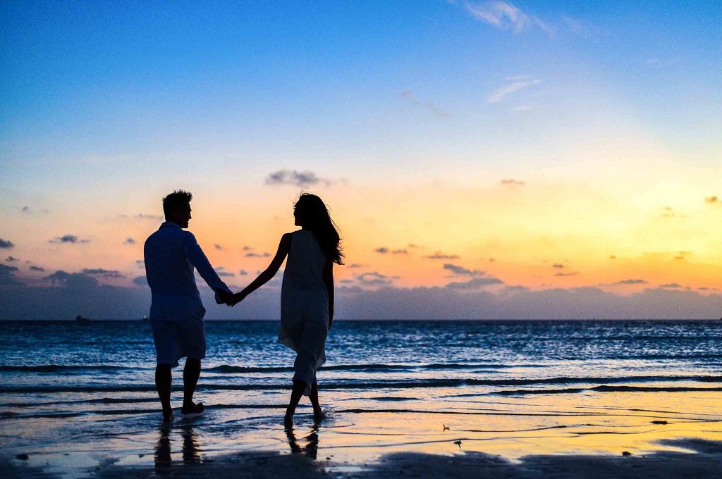 Why are dating apps essential in a relationship?